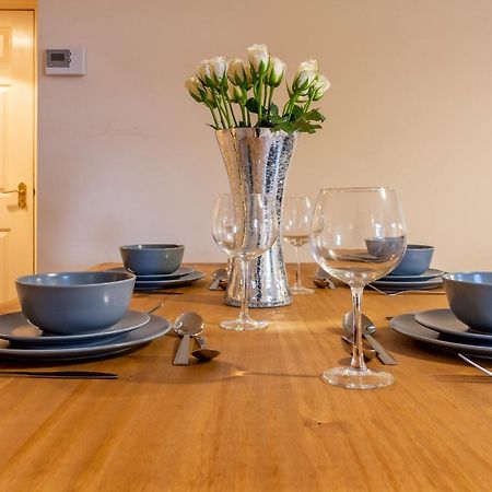 Host & Stay - Hillbrook House Apartment เกรทมัลเวิร์น ภายนอก รูปภาพ
