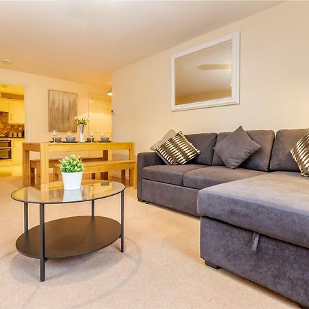 Host & Stay - Hillbrook House Apartment เกรทมัลเวิร์น ภายนอก รูปภาพ