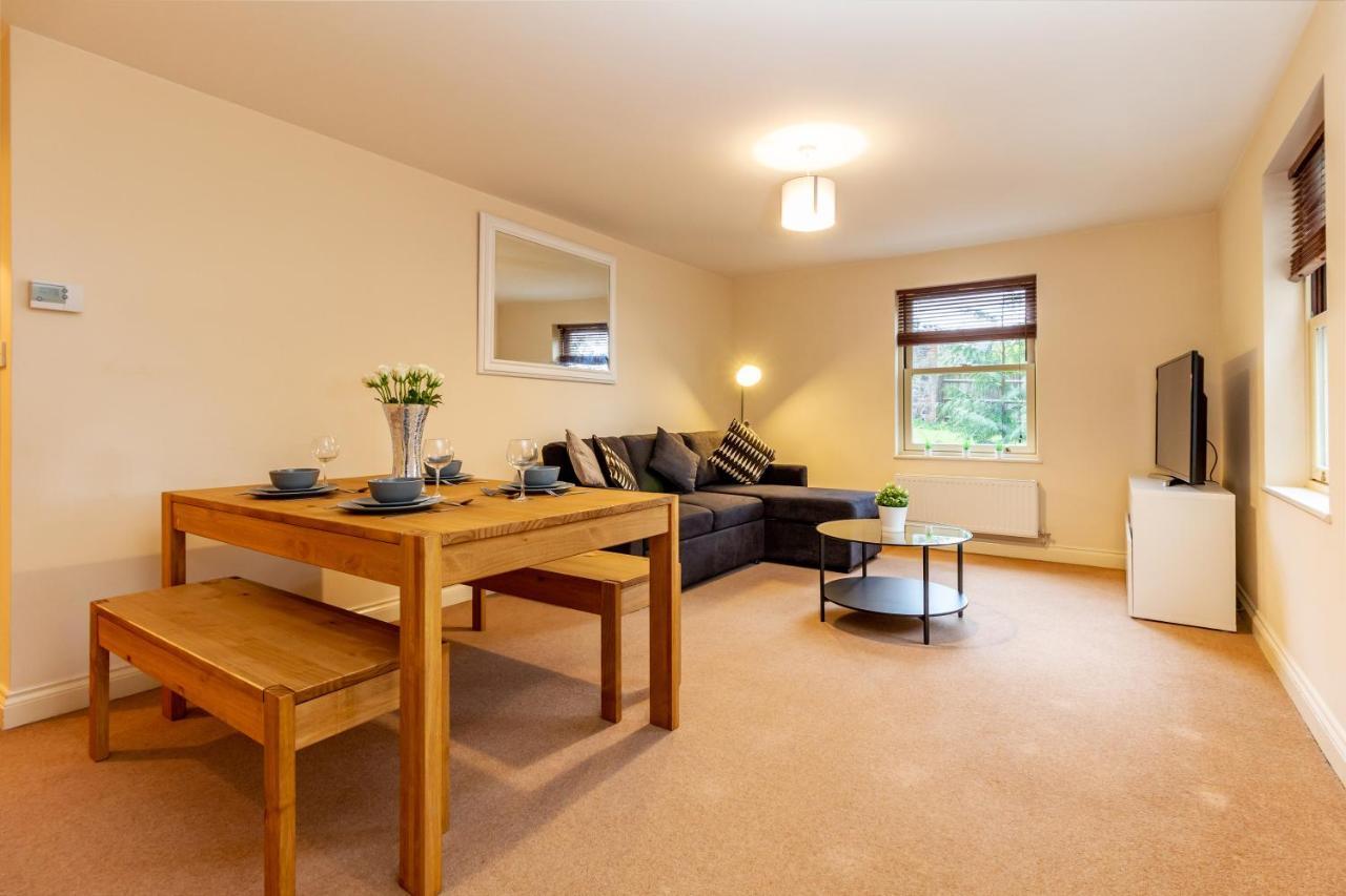 Host & Stay - Hillbrook House Apartment เกรทมัลเวิร์น ภายนอก รูปภาพ